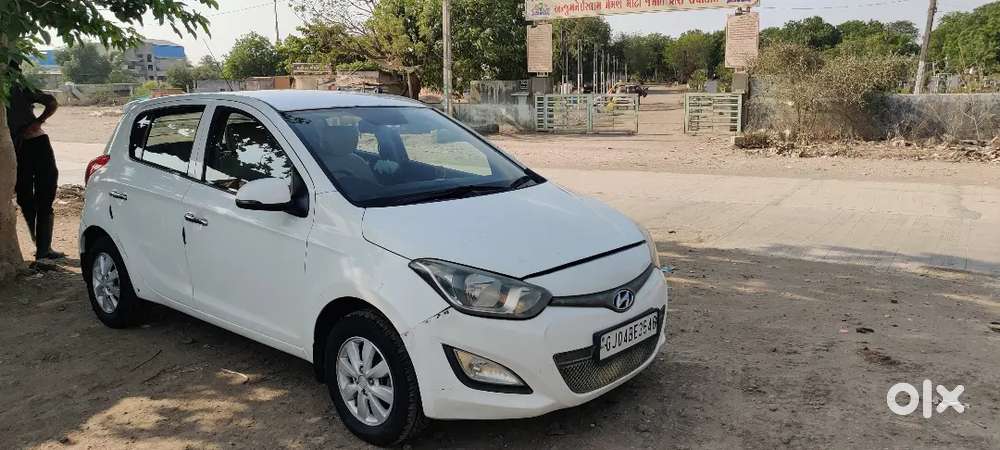 Hyundai I20 2012 Asta Top Modal Diesel Well Maintained