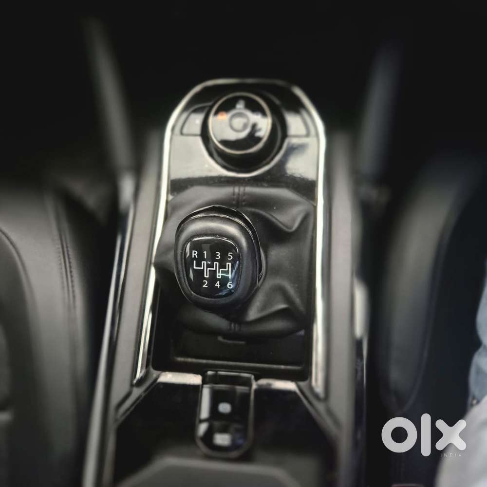 Tata Safari 2.0 Xz Plus Dark Edition, 2023, Diesel