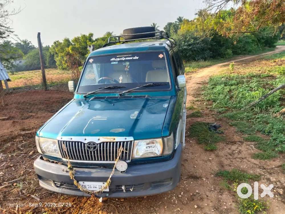Toyota Qualis 2003 Diesel 325462 Km Driven