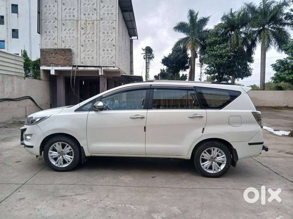 Toyota Innova Crysta 2.8z Automatic, 2018, Diesel