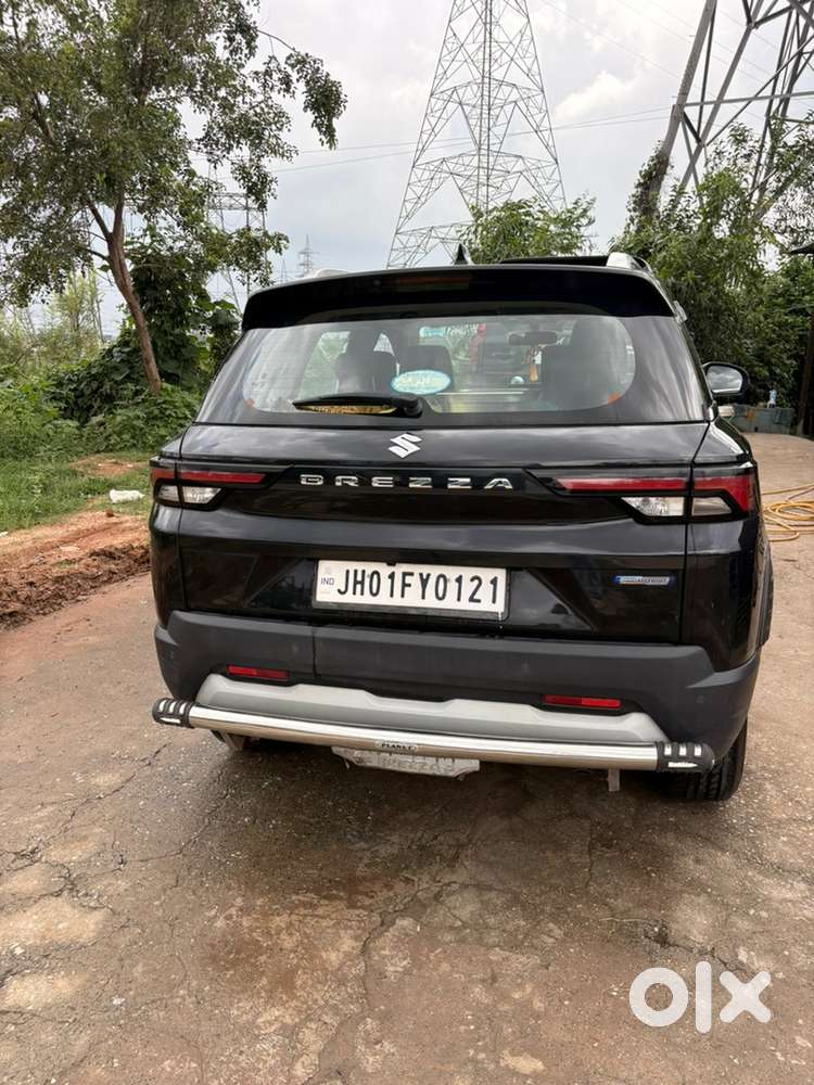 Maruti Suzuki Brezza Petrol Well Maintained