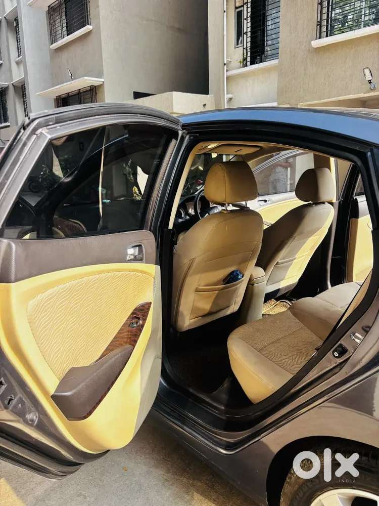 Hyundai Verna Fluidic 2012