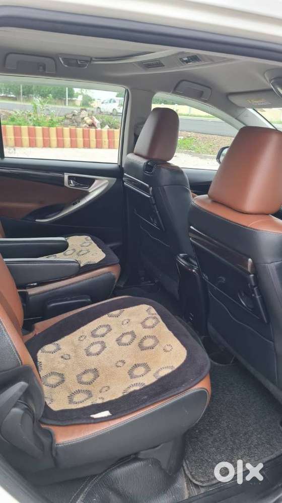 Toyota Innova Crysta 2.8z Automatic, 2017, Diesel
