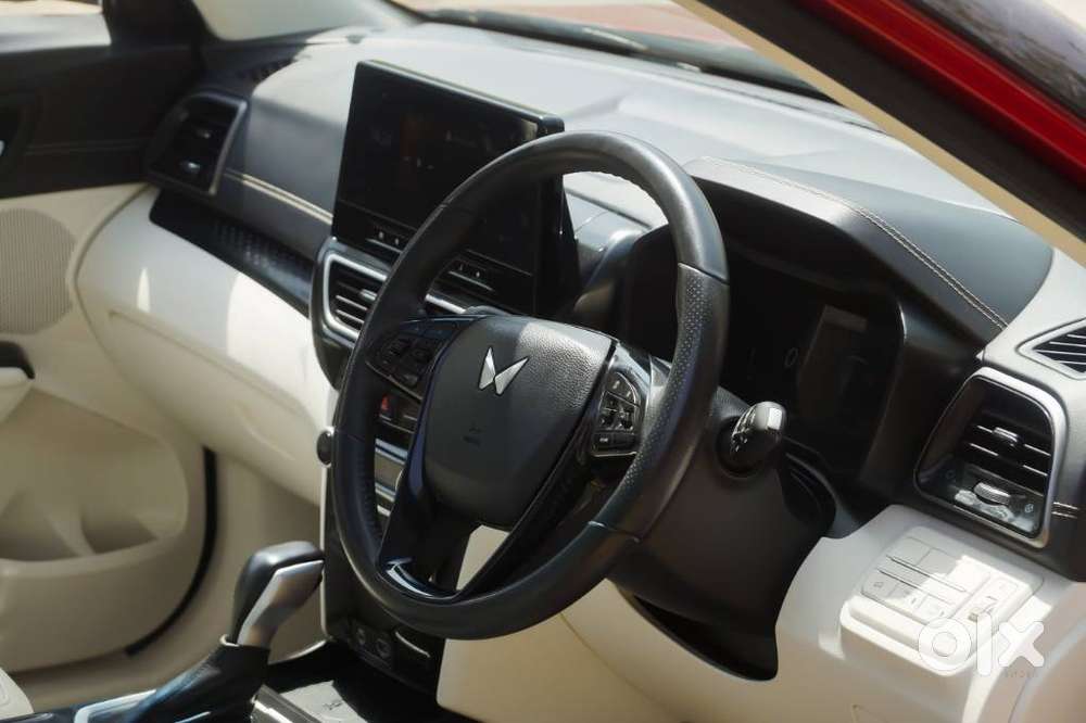 Mahindra Xuv 3xo Ax7l 1.2 Petrol At (pg), 2026, Petrol