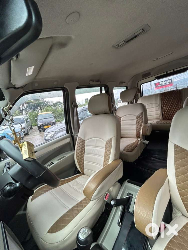 Mahindra Scorpio S10 2015