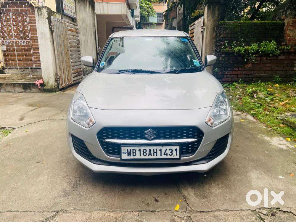 Maruti Suzuki Swift Vxi + Manual, 2022, Petrol