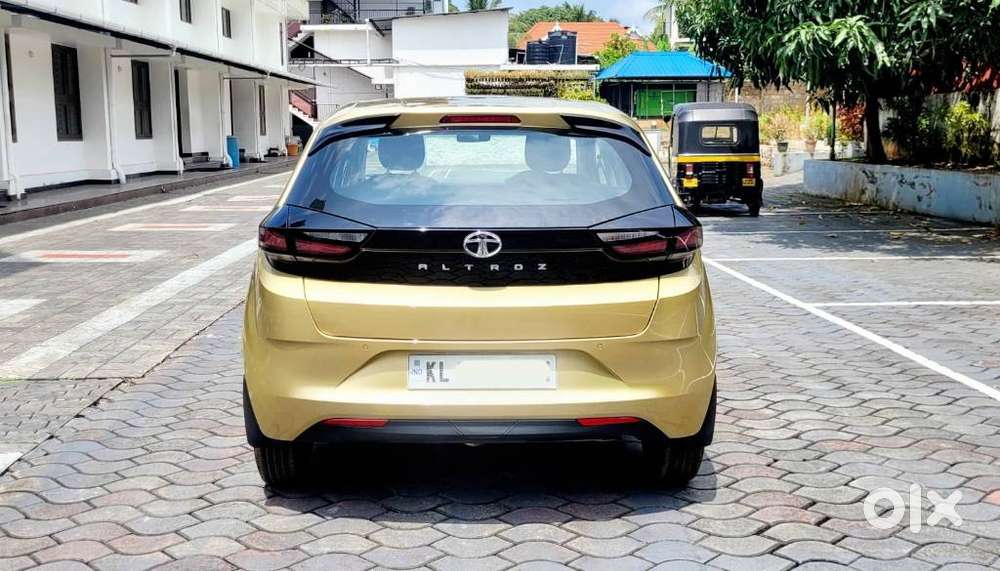 Tata Altroz 1.2 Xe, 2020, Petrol
