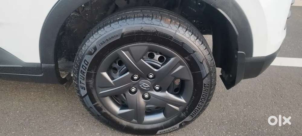Hyundai Venue 2024 Good Maintenance Well Condition -57000