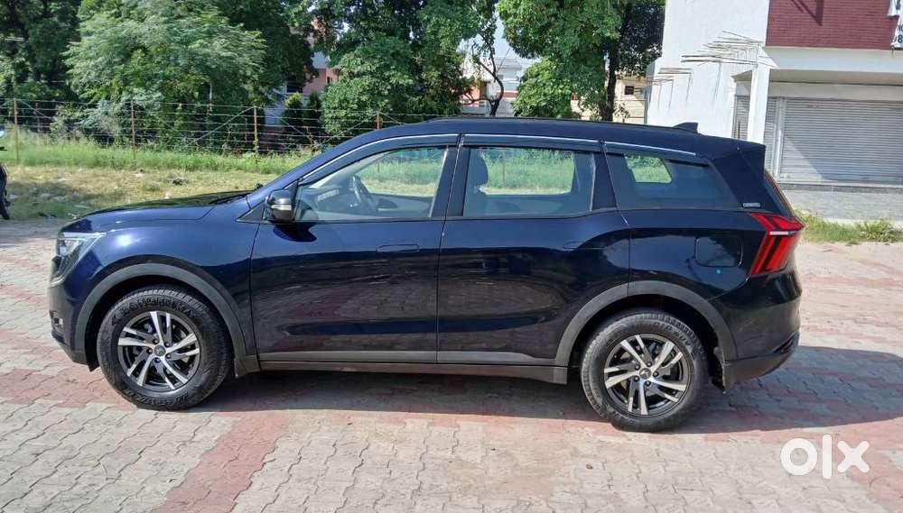 Mahindra Xuv700 2.2 Ax 5 Diesel At Str, 2022, Diesel