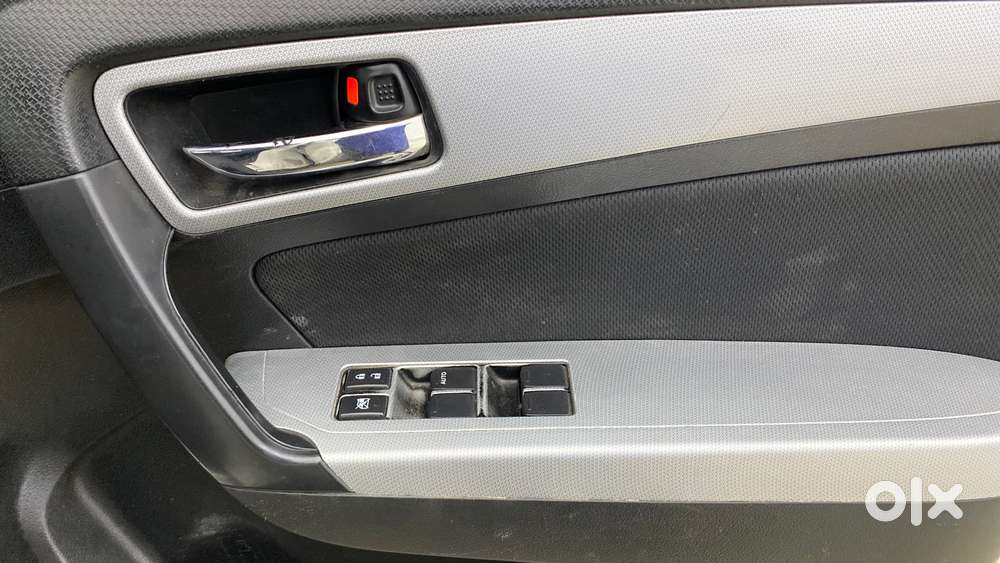 Maruti Suzuki Vitara Brezza 1.5 Zxi Plus At, 2021, Petrol