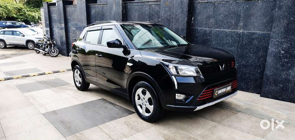 Mahindra Xuv300 W6, 2024, Petrol