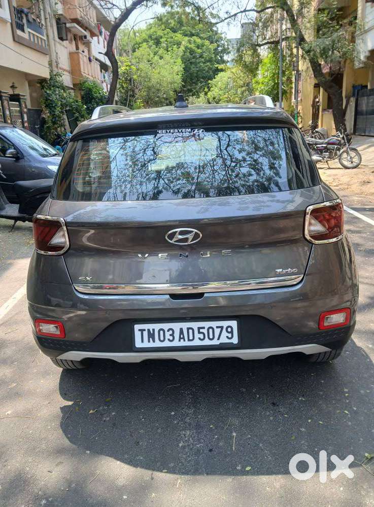 Hyundai Venue 1.0 Sx Turbo Imt Dual Tone Sport, 2021, Petrol