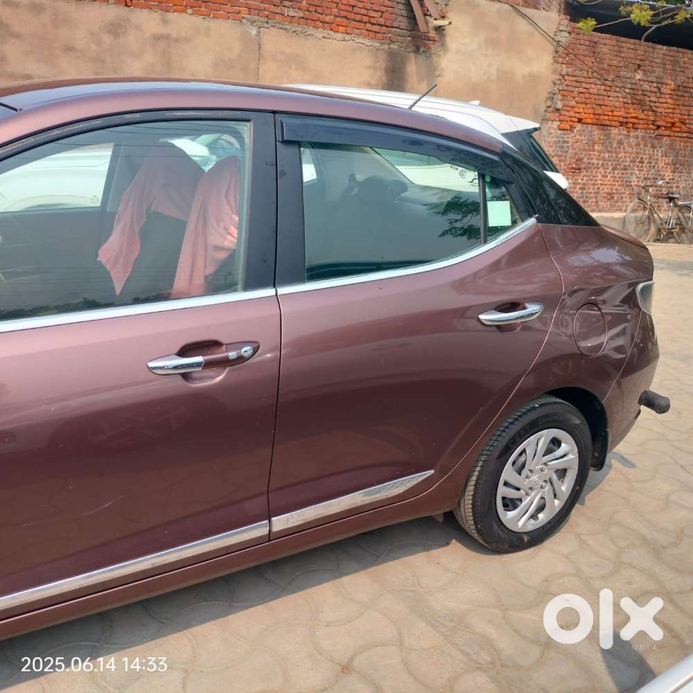Hyundai Aura 1.2 Petrol 2022