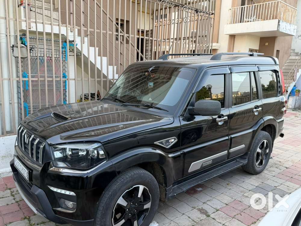Mahindra Scorpio Classic Diesel 2025