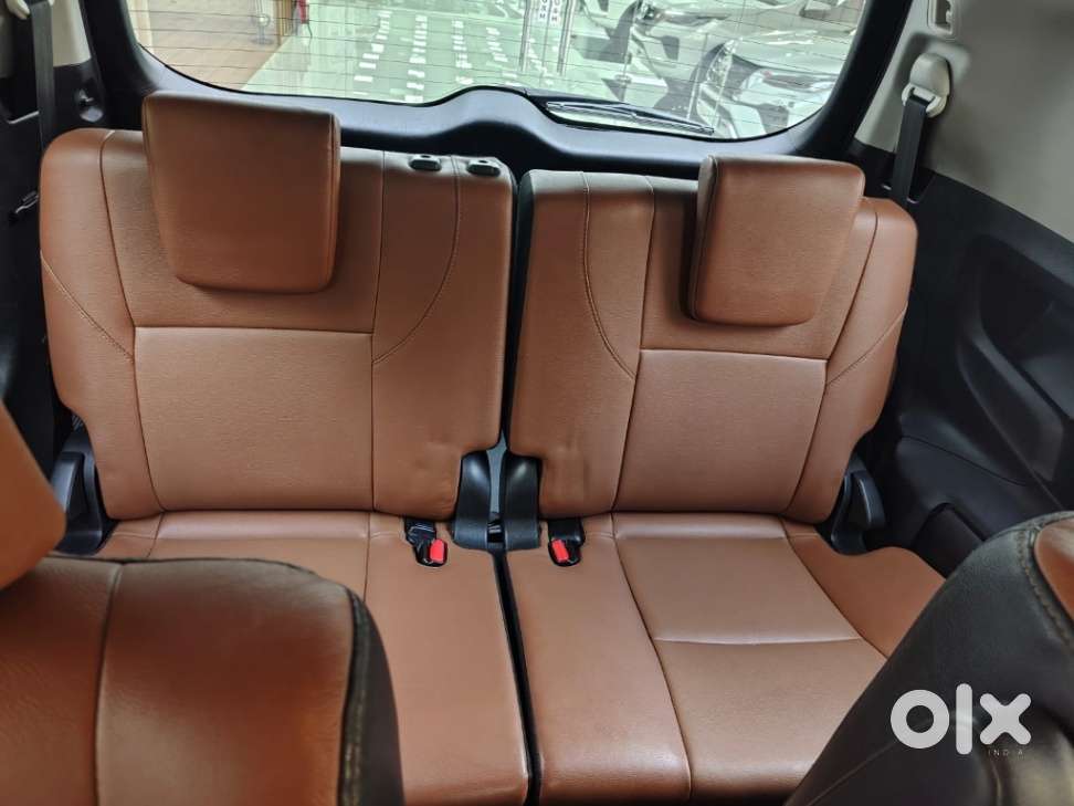 Toyota Innova Crysta 2.8z Automatic, 2019