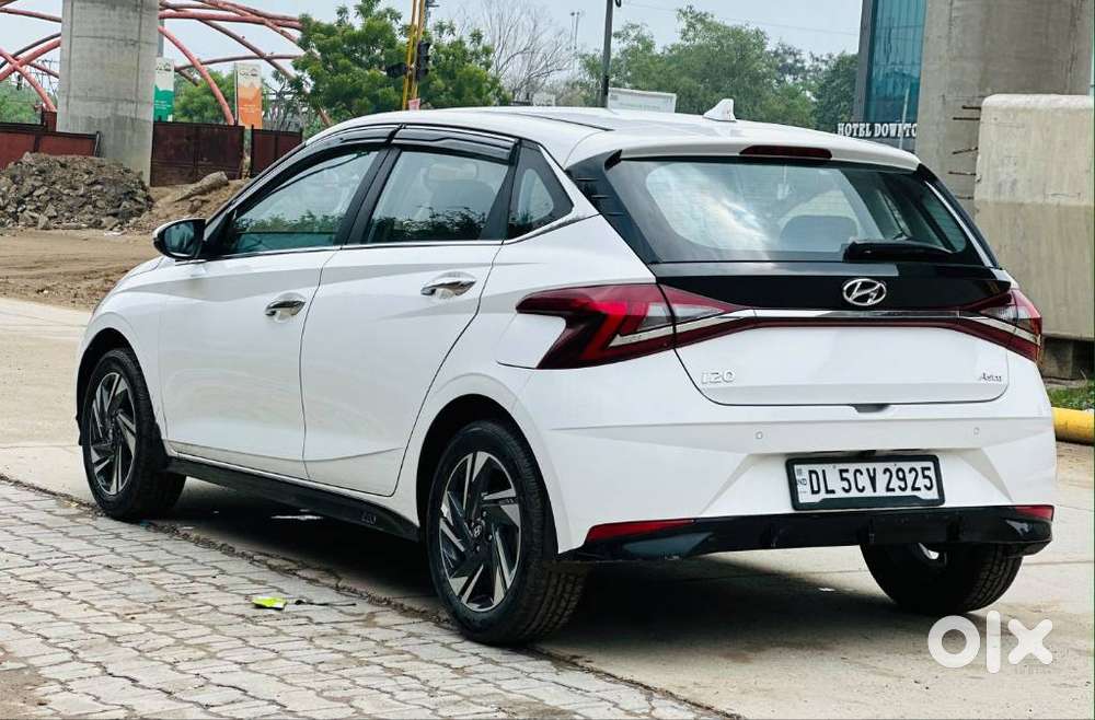 Hyundai I20 Asta (o) 1.2 Mt Dual Tone, 2023, Petrol
