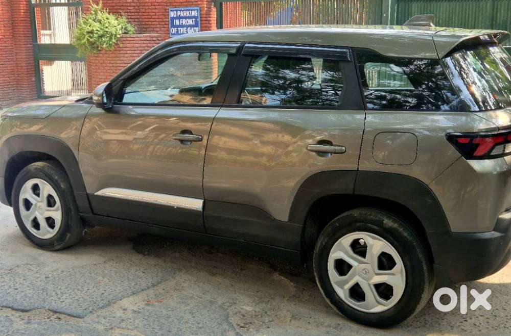 Maruti Suzuki Brezza 1.5 Vxi Cng, 2023, Cng & Hybrids