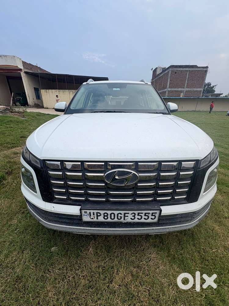 Hyundai Venue Petrol 2022