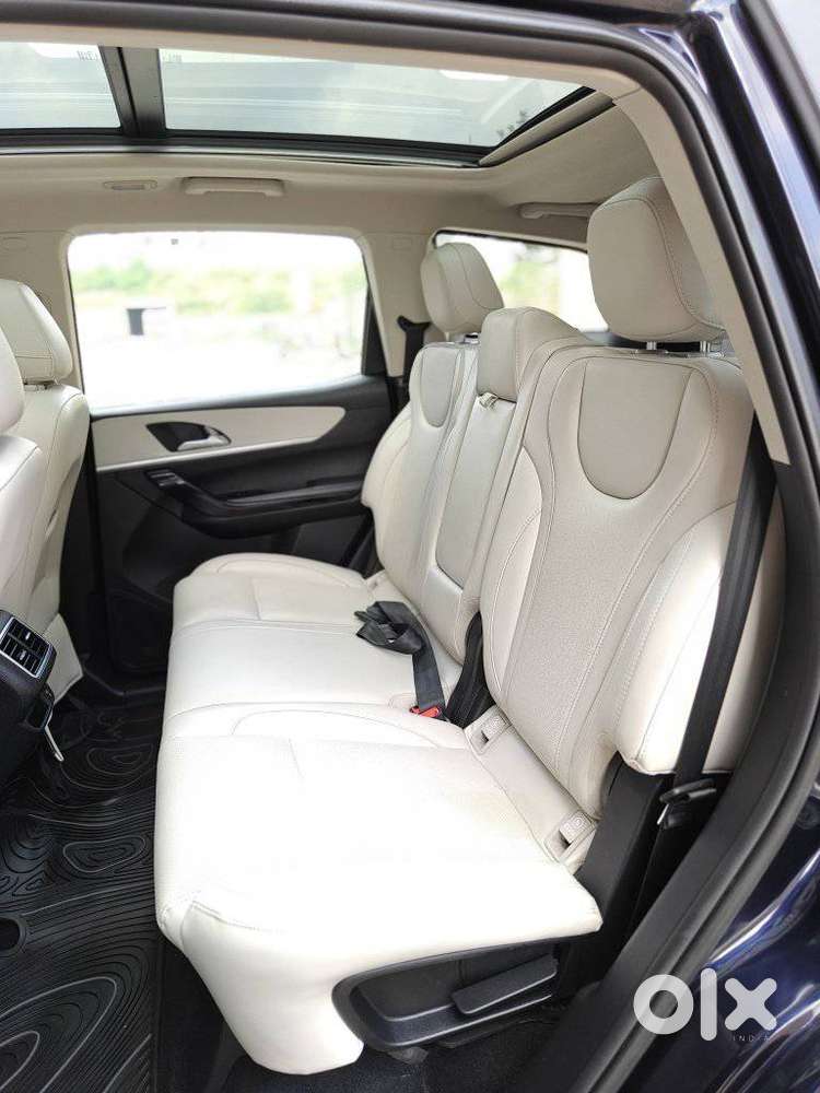 Mahindra Xuv700 2.2 Ax 7 Diesel At Luxury Pack Str, 2023, Diesel
