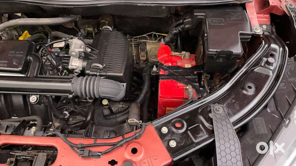 Nissan Magnite 1.0 Xv Premium, 2023, Petrol