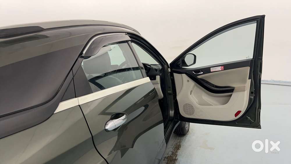 Tata Nexon 1.2 Revotron Xza Plus, 2022, Petrol