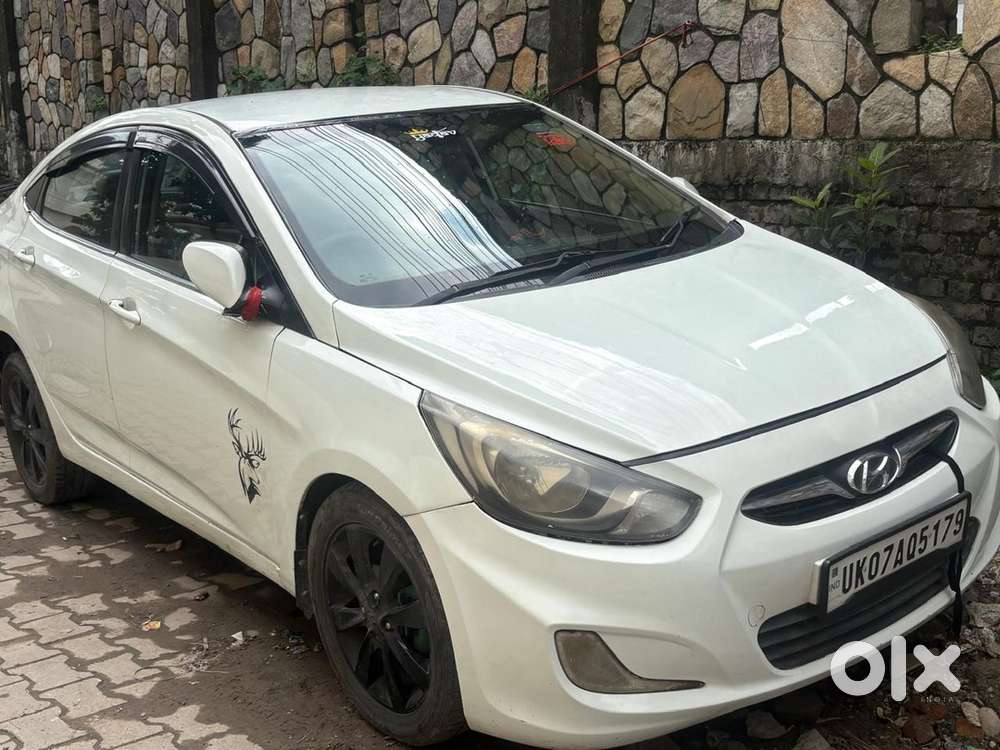 Hyundai Fluidic Verna 2012