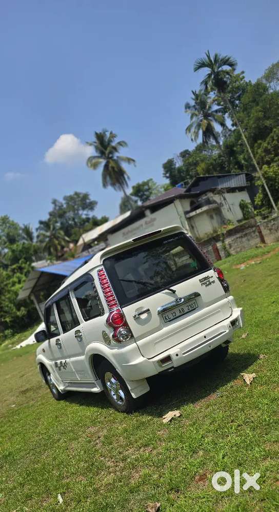 Mahindra Scorpio 2013