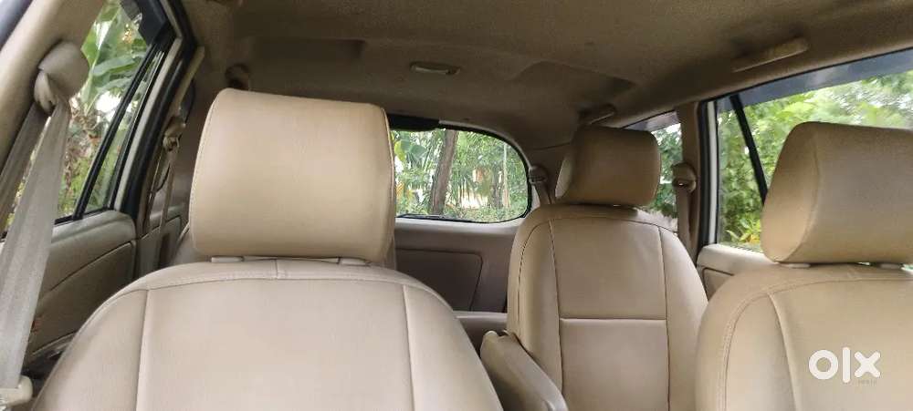 Toyota Innova 2010 Diesel Well Maintained