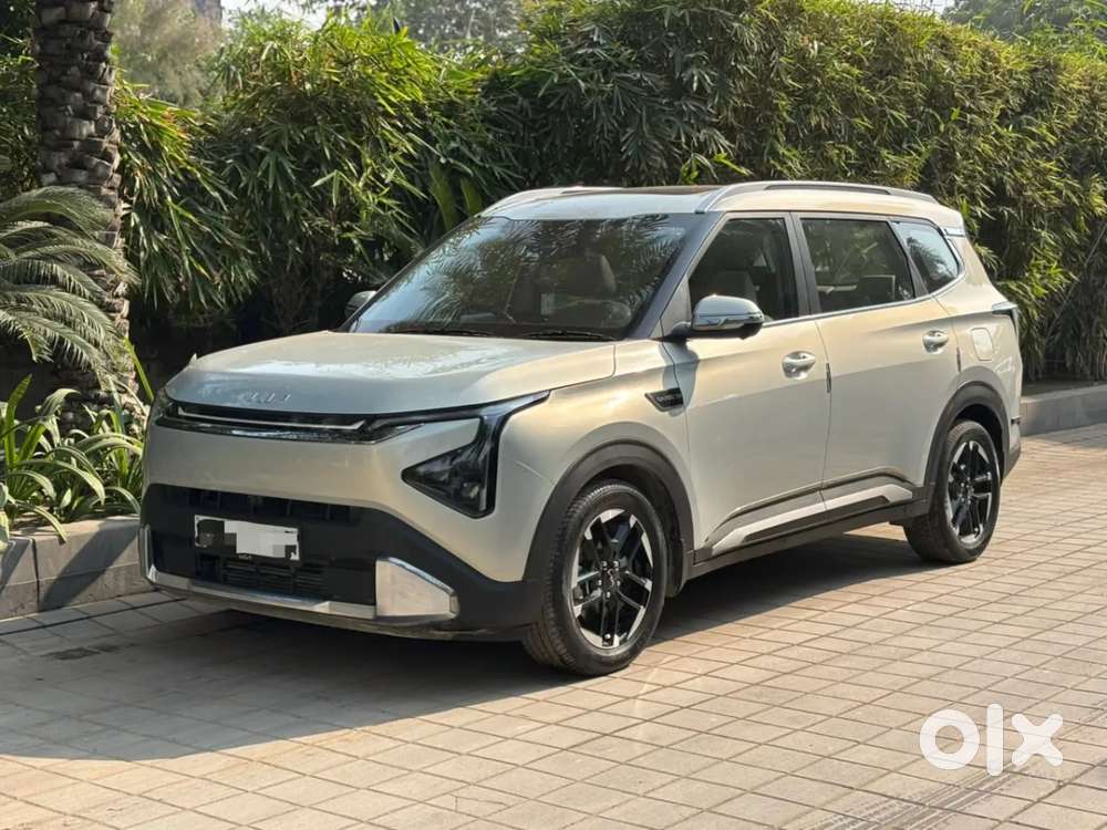 Kia Carens Clavis, 2025, Petrol