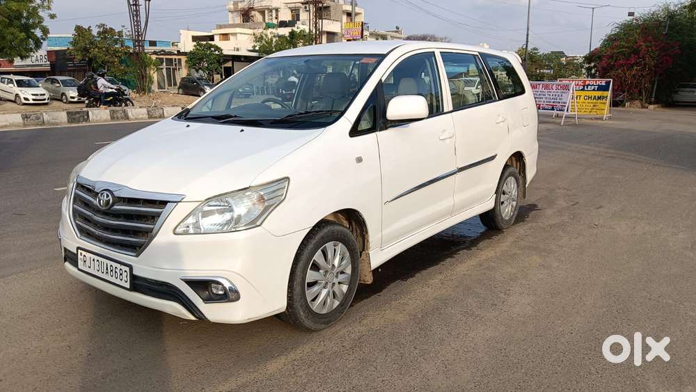 Toyota Innova 2.5 G (diesel) 7 Seater Bs Iv, 2013, Diesel