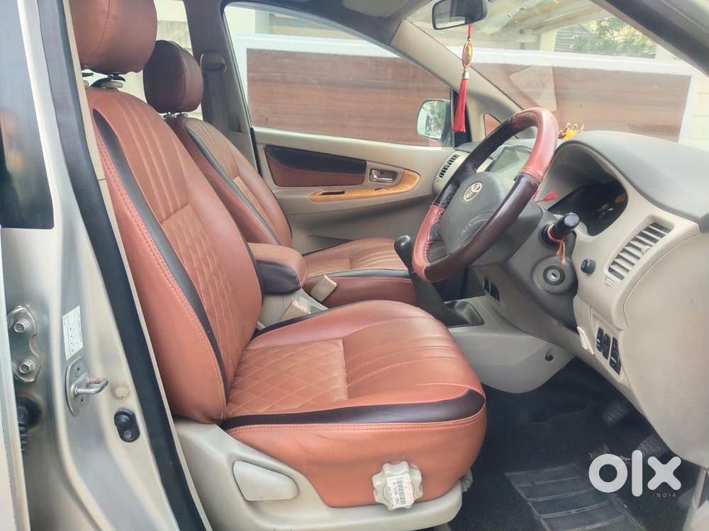 Toyota Innova 2.5 Vx 8 Str Bs-iii, 2011, Diesel