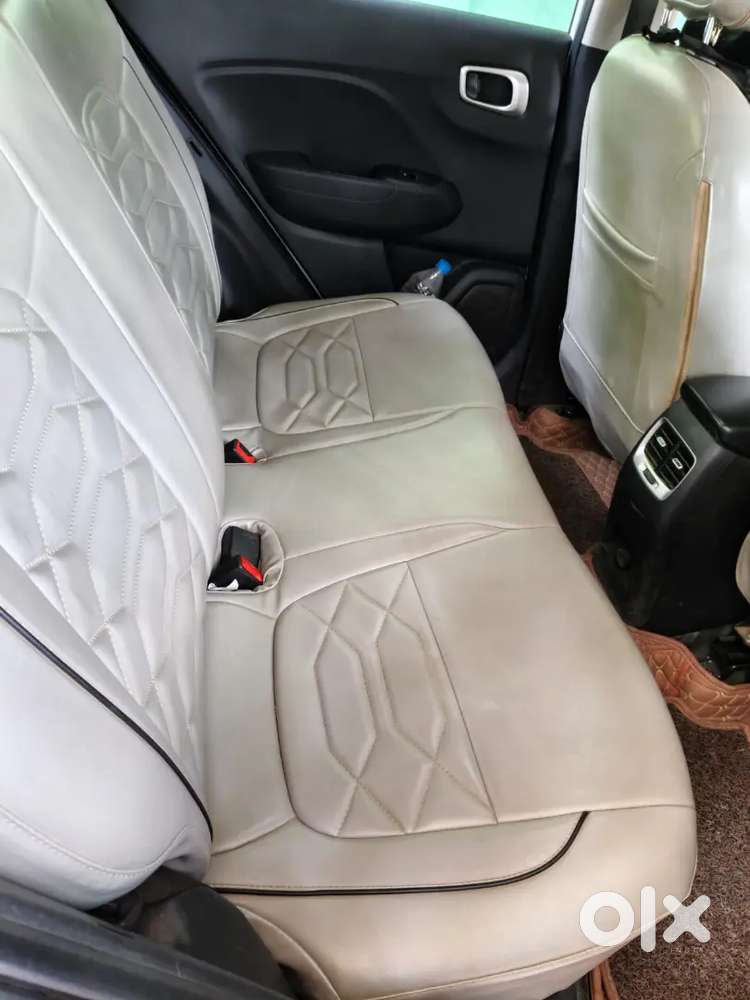 Hyundai Venue 2022 Petrol 49000 Km Driven