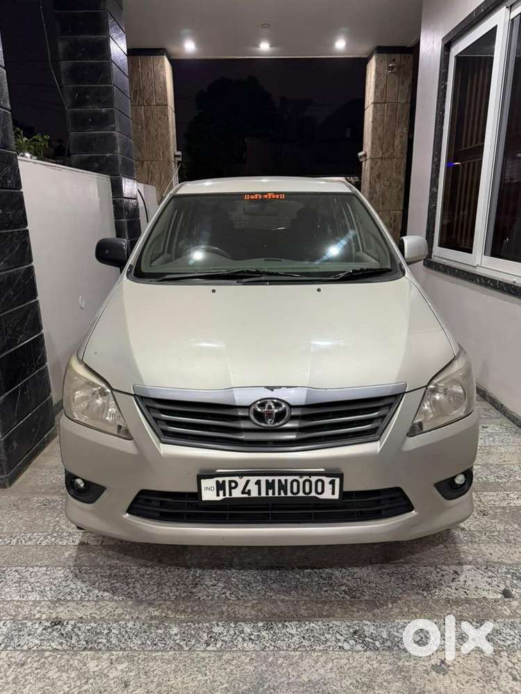 Toyota Innova 2013 Diesel Well Maintained