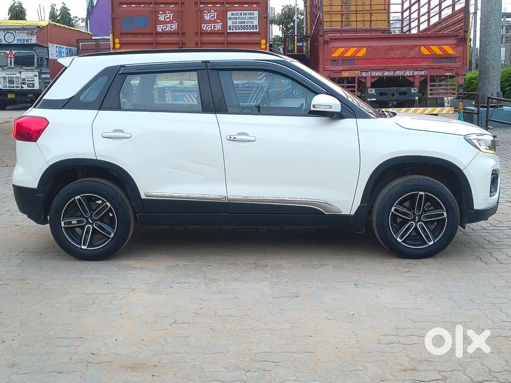 Maruti Suzuki Brezza 1.5 Zxi Smart Hybrid, 2020, Petrol