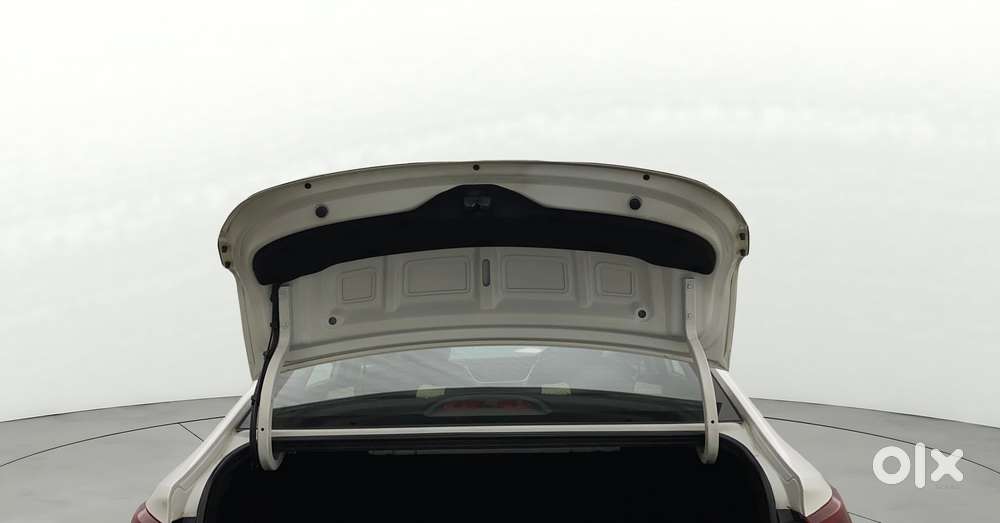 Hyundai Verna 1.6 Vtvt Sx, 2018, Petrol