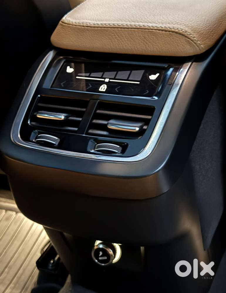 Volvo Xc60 Inscription D5, 2019, Diesel