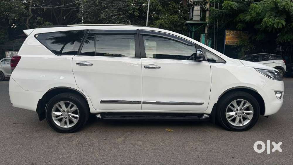 Toyota Innova Crysta 2.4 Gx Mt 8s, 2020, Diesel