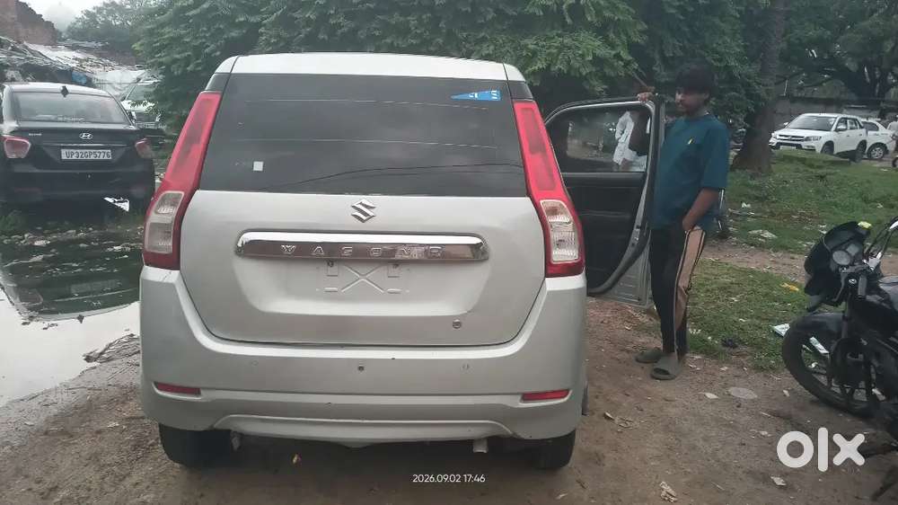 Up. 32 Tn      Taxi Parmat