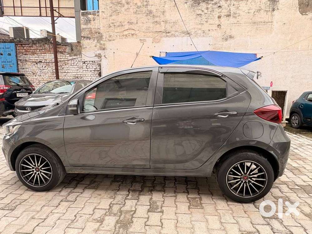 Tata Tiago 1.2 Revotron Xt (o), 2021, Petrol