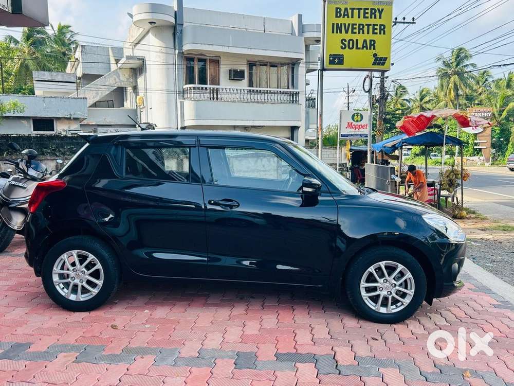Maruti Suzuki Swift 2023 Zxi Petrol Black Colour Single Rc 33000 Km