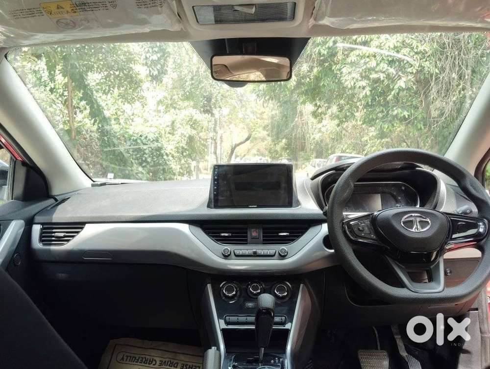 Tata Nexon 1.2 Revotron Xma Amt (s), 2023, Petrol