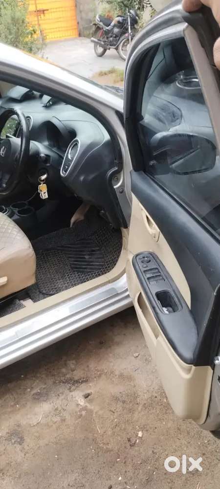 Honda Mobilio Diesel 2014 Top End  With Very Good Condition