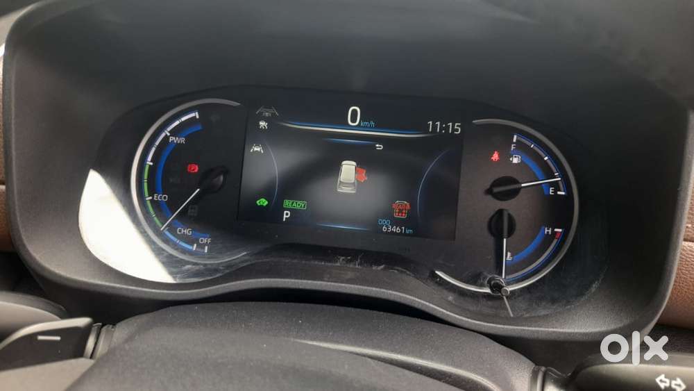 Toyota Innova Hycross 2.0 Zx (o) Hybrid 7 Str, 2023