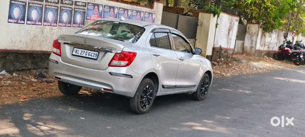 Maruti Suzuki Dzire 2017 Petrol 86000 Km Driven