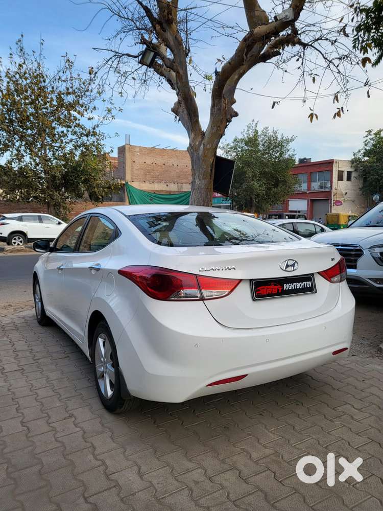 Hyundai Elantra Vtvt Sx, 2013, Petrol