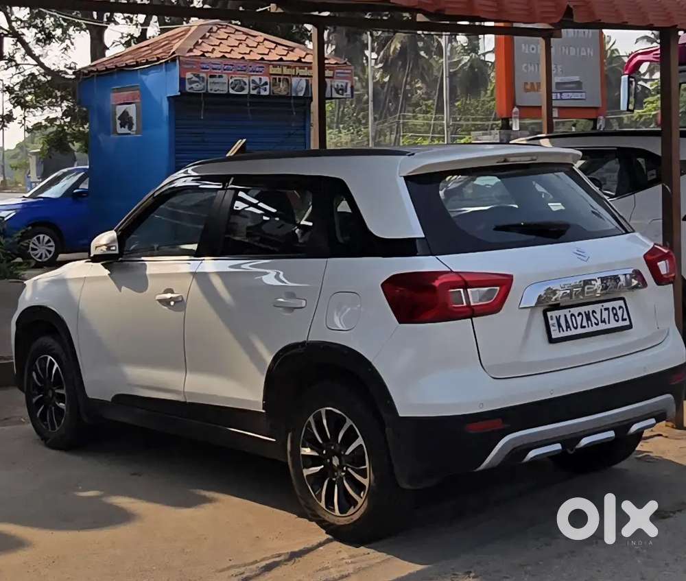 ​2022 Maruti Vitara Brezza Zxi Plus - Top Model  Single Owner