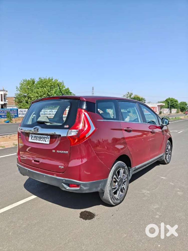 Mahindra 7 Seater Suv