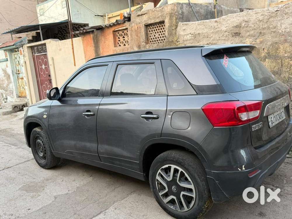 Maruti Suzuki Brezza 2017 Diesel 102000 Km Driven