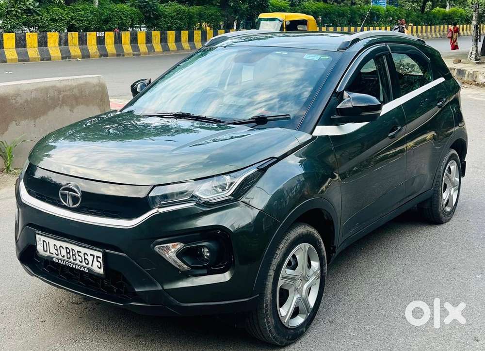 Tata Nexon 1.2 Revotron Xm (s), 2023, Cng & Hybrids
