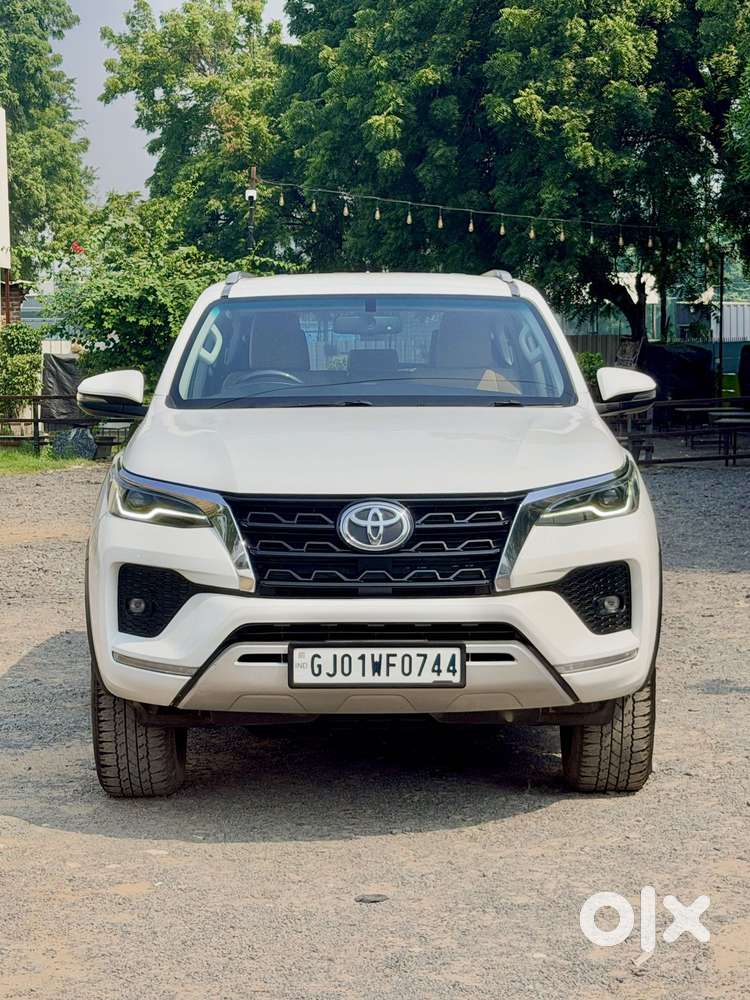 Toyota Fortuner 4x2 At 2.8 Diesel, 2022, Diesel